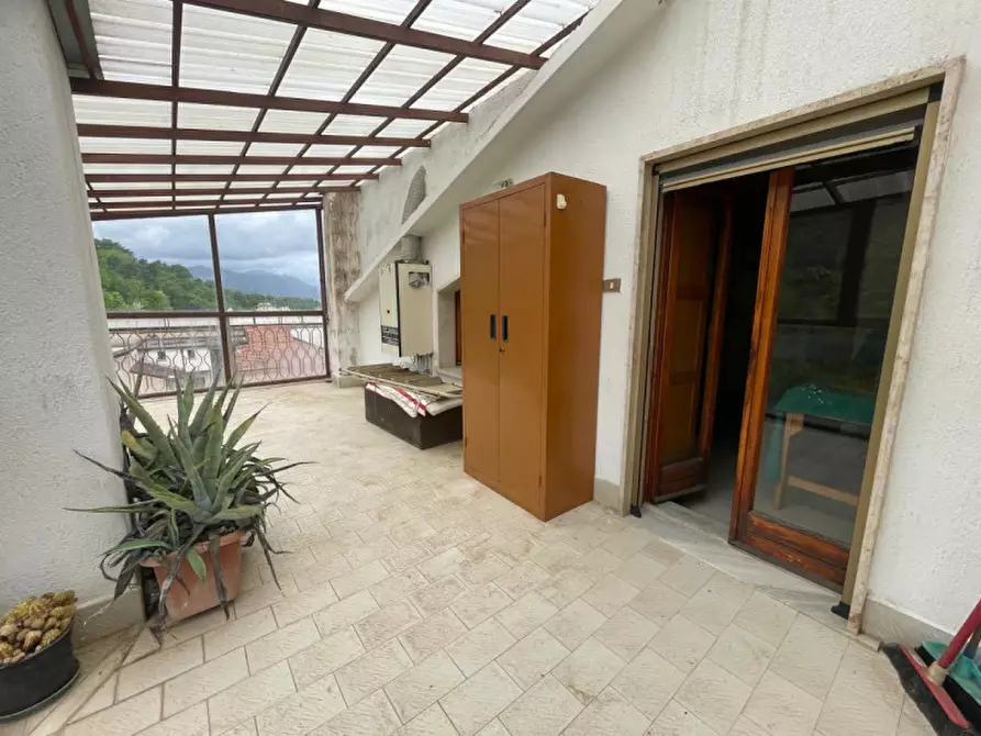 Immagine 1 di Appartamento in vendita  in Viale Principe Umberto a Tramutola