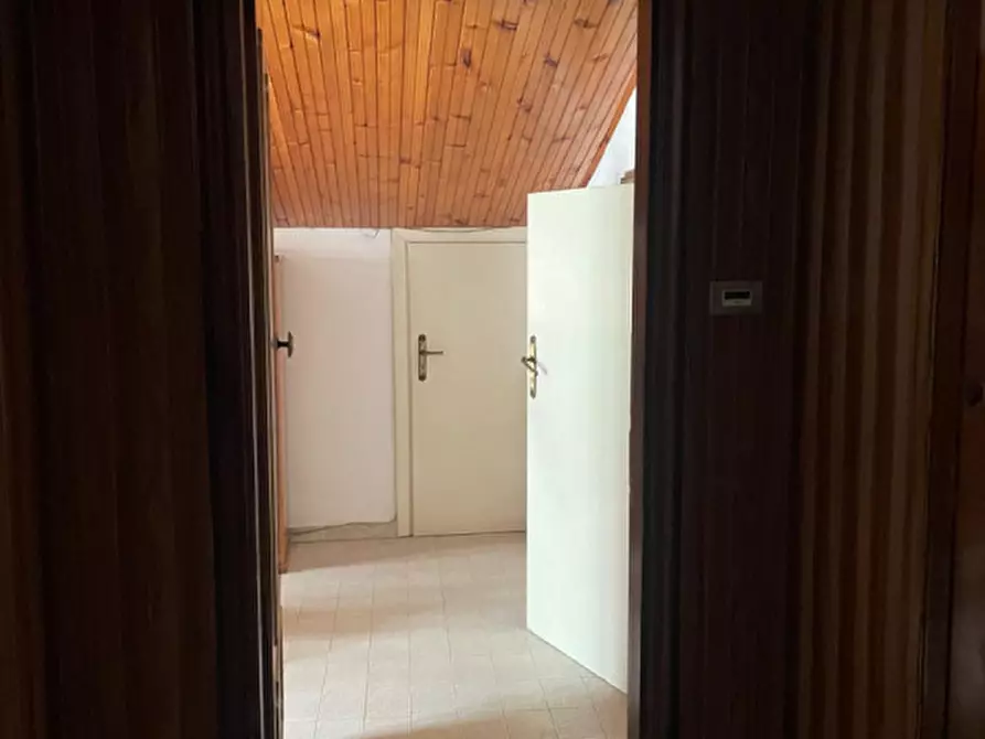 Immagine 2 di Appartamento in vendita  in Viale Principe Umberto a Tramutola