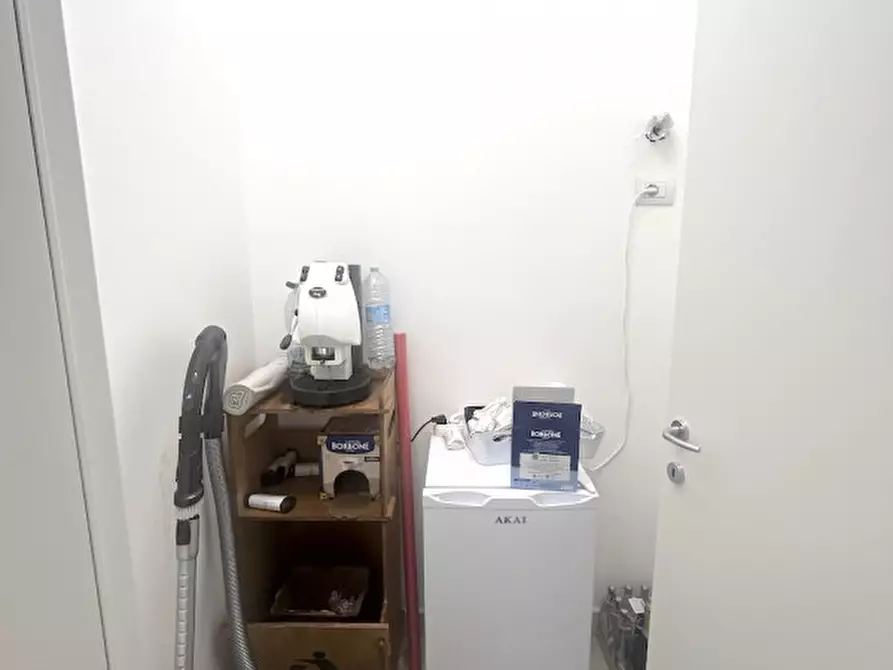 Immagine 8 di Ufficio in affitto  in Viale Giovanni Bovio a Cesena