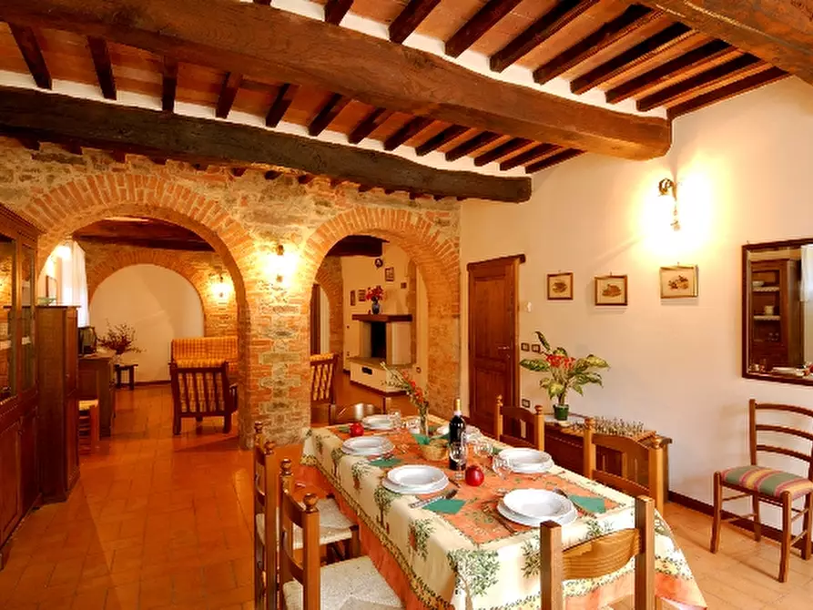 Immagine 20 di Agriturismo in vendita  a Passignano Sul Trasimeno