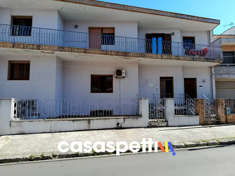 Immagine 1 di Appartamento in vendita  in Via Dante Alighieri, 23 a Presicce-Acquarica