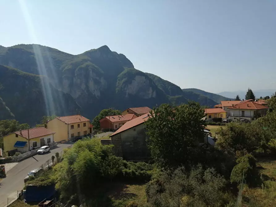 Immagine 10 di Casa indipendente in vendita  in Via Beforco a Fivizzano