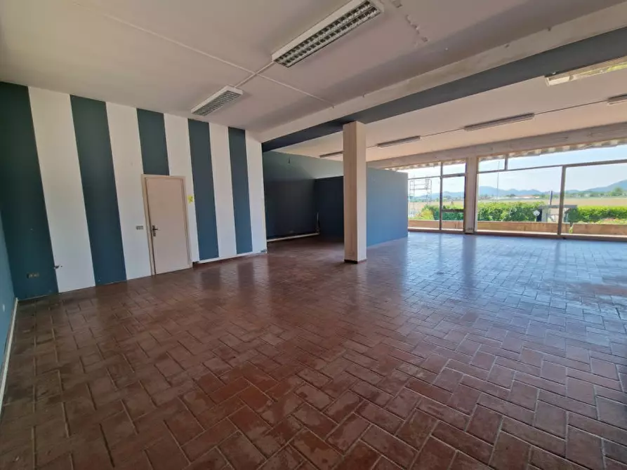 Immagine 8 di Negozio in vendita  in Via Marco Polo a Mestrino