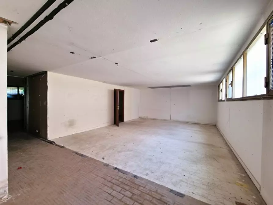 Immagine 12 di Negozio in vendita  in Via Marco Polo a Mestrino