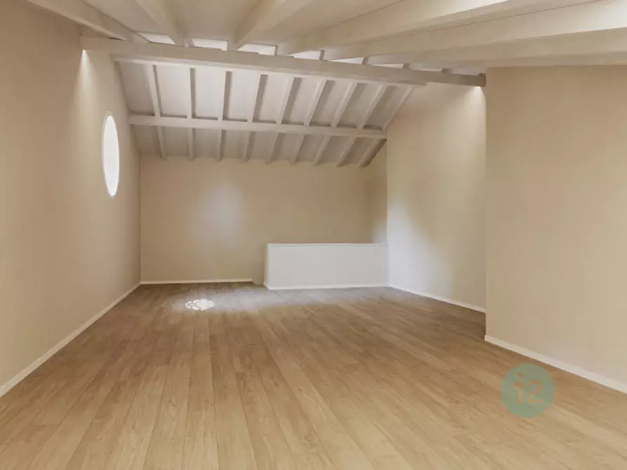 Immagine 15 di Appartamento in vendita  in Via Donelli a Carpi