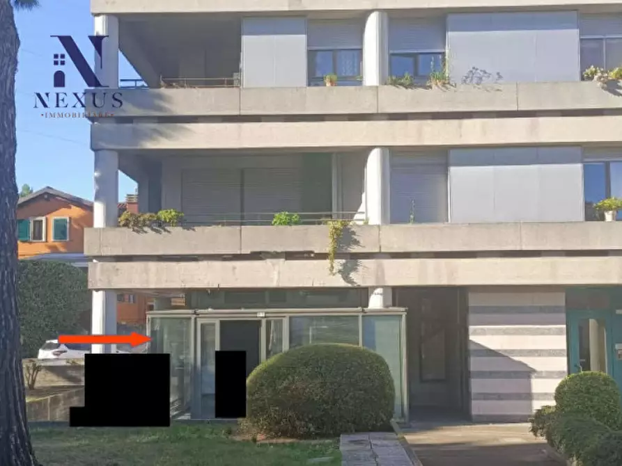 Immagine 6 di Negozio in vendita  in Via Canale Albani 1 e 8/A a Fano