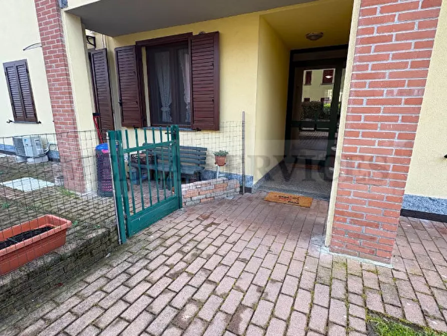 Immagine 22 di Appartamento in vendita  in via Gioacchino Rossini n° 5 a Gropello Cairoli
