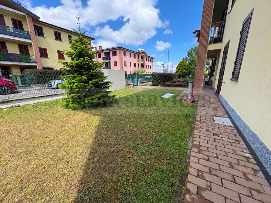 Immagine 23 di Appartamento in vendita  in via Gioacchino Rossini n° 5 a Gropello Cairoli