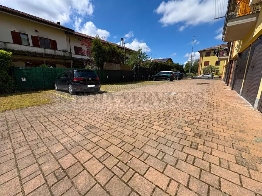 Immagine 24 di Appartamento in vendita  in via Gioacchino Rossini n° 5 a Gropello Cairoli