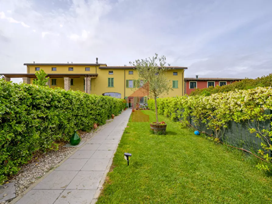 Immagine 4 di Villetta a schiera in vendita  in Strada Angelica, 42-44 a Parma