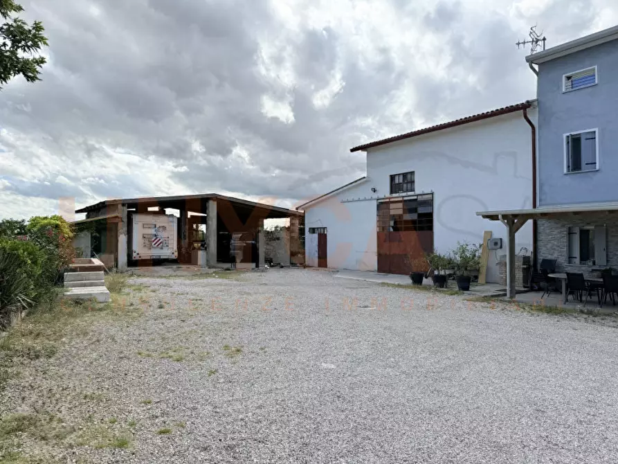 Immagine 21 di Villa in vendita  in Via Monte Sabotino a Mestrino