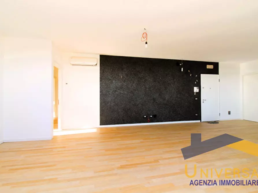 Immagine 9 di Appartamento in vendita  in VIA DIEGO VALERI n. 8  Interno 30 Piano 6 a Camposampiero