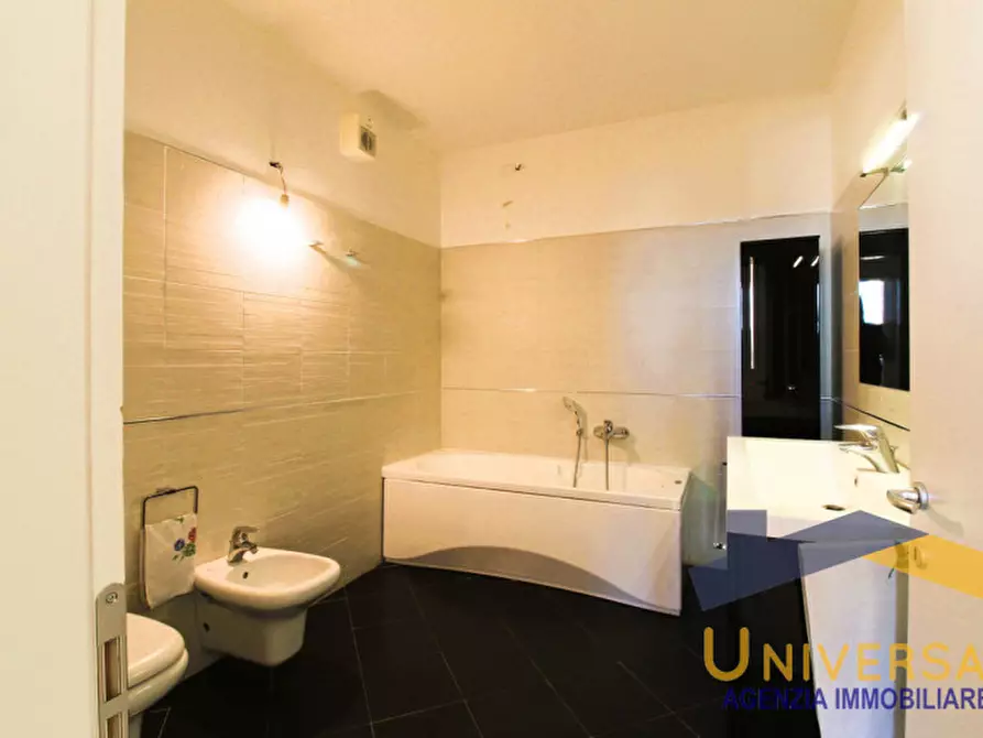Immagine 42 di Appartamento in vendita  in VIA DIEGO VALERI n. 8  Interno 30 Piano 6 a Camposampiero