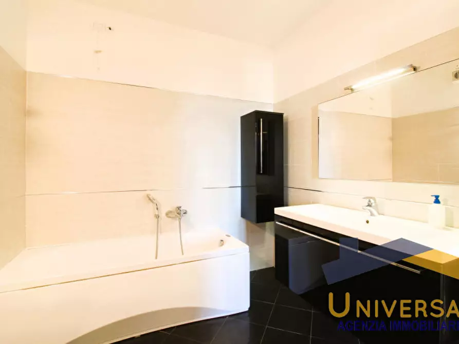 Immagine 44 di Appartamento in vendita  in VIA DIEGO VALERI n. 8  Interno 30 Piano 6 a Camposampiero