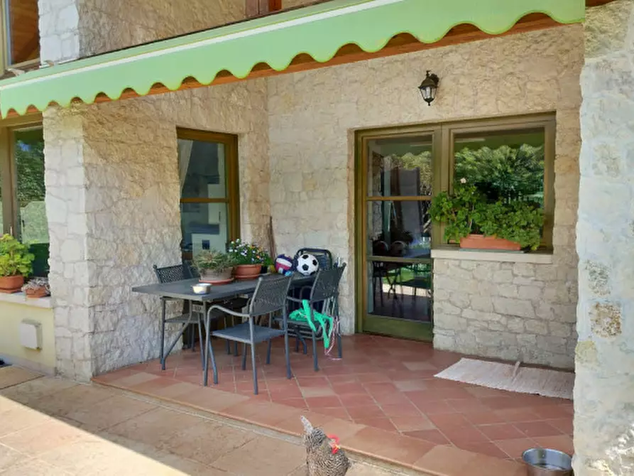 Immagine 3 di Villa in vendita  a Trento