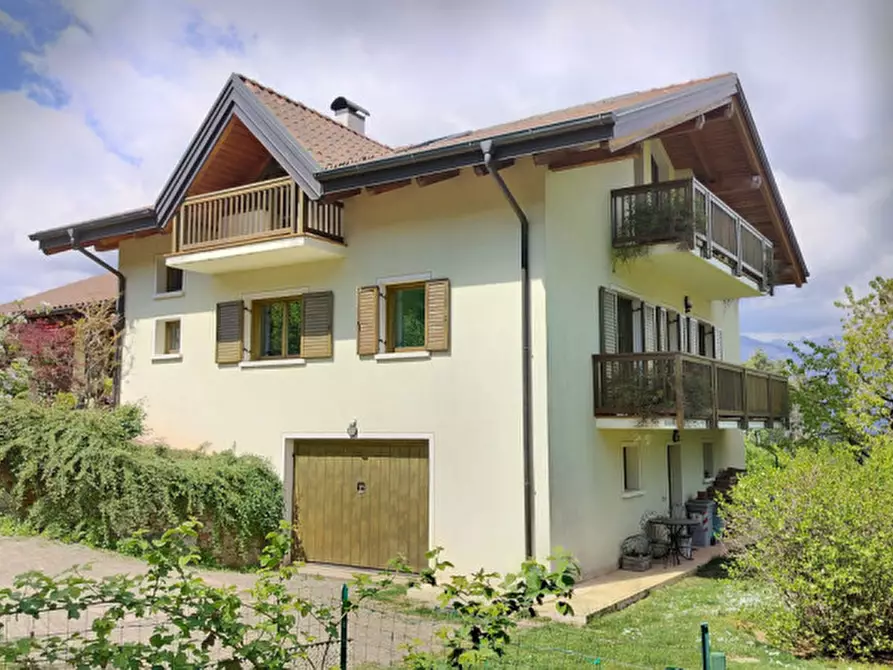 Immagine 6 di Villa in vendita  a Trento