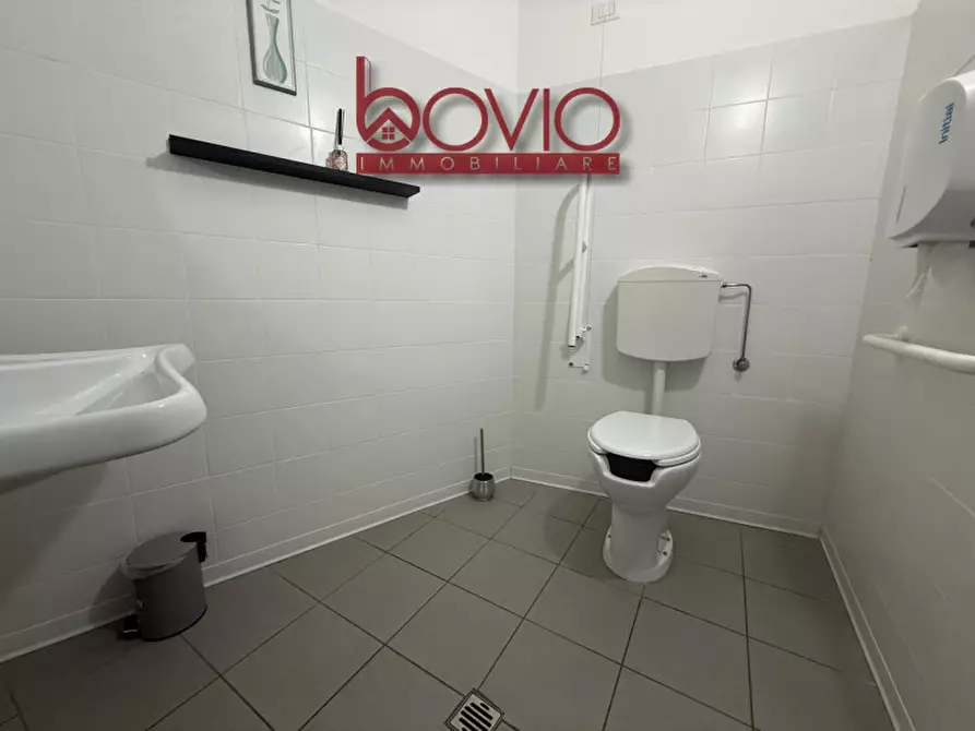 Immagine 43 di Attività commerciale in vendita  in Via Canonico Bartolomeo Elia SNC a San Mauro Torinese