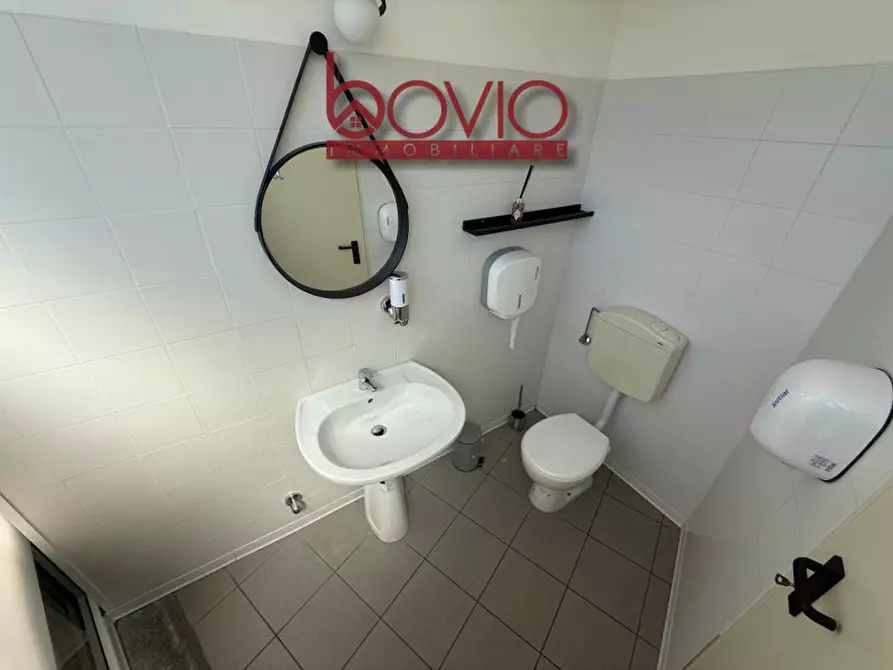 Immagine 50 di Attività commerciale in vendita  in Via Canonico Bartolomeo Elia SNC a San Mauro Torinese