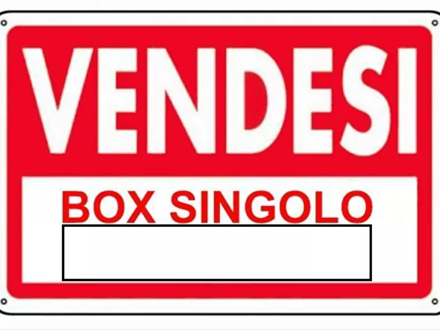 Immagine 1 di Garage in vendita  in via rimembranze 25 a Vedano Al Lambro