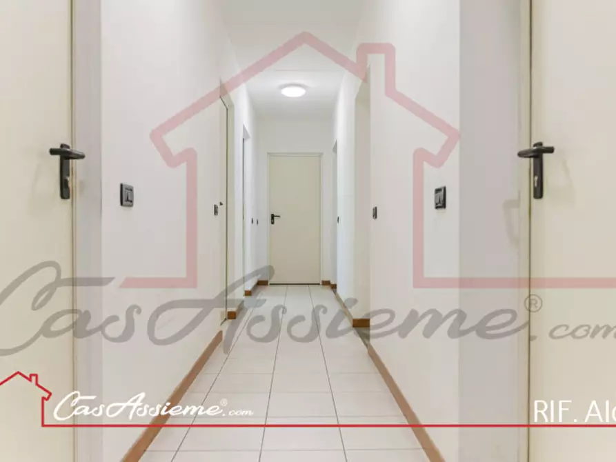 Immagine 30 di Appartamento in vendita  a Rossano Veneto