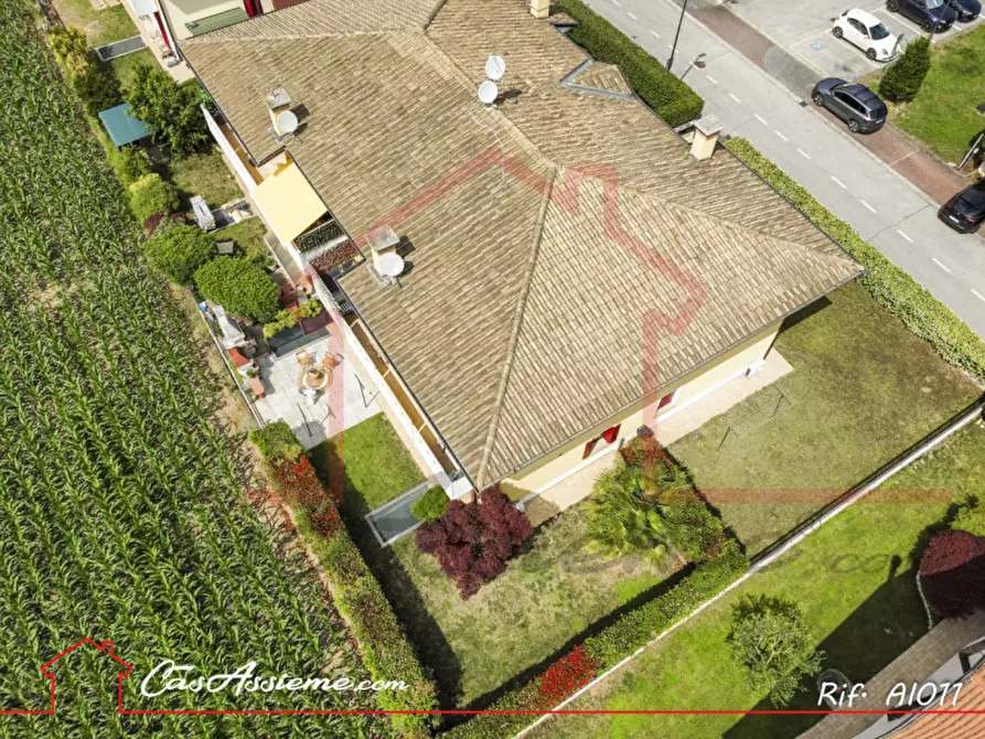 Immagine 37 di Appartamento in vendita  a Rossano Veneto
