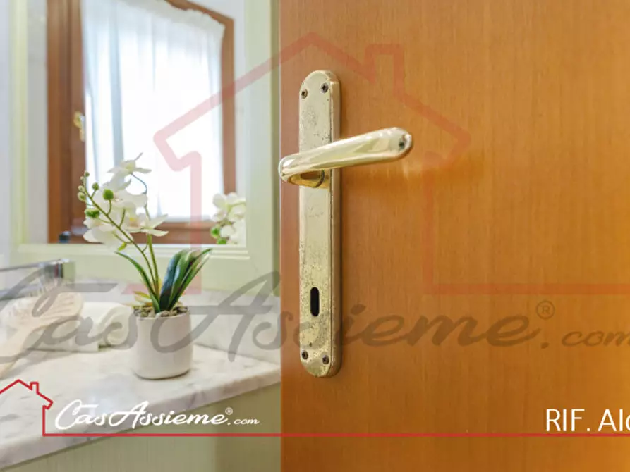 Immagine 41 di Appartamento in vendita  a Rossano Veneto