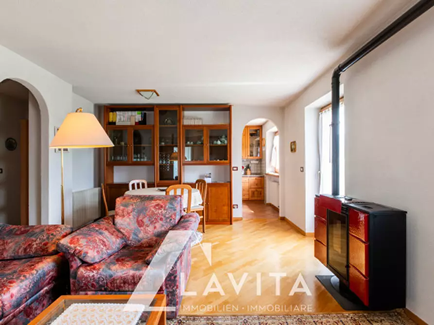 Immagine 2 di Appartamento in vendita  in Via Costa dall'Or -Strada Statale 620 del Passo di Lavazè a Ville Di Fiemme