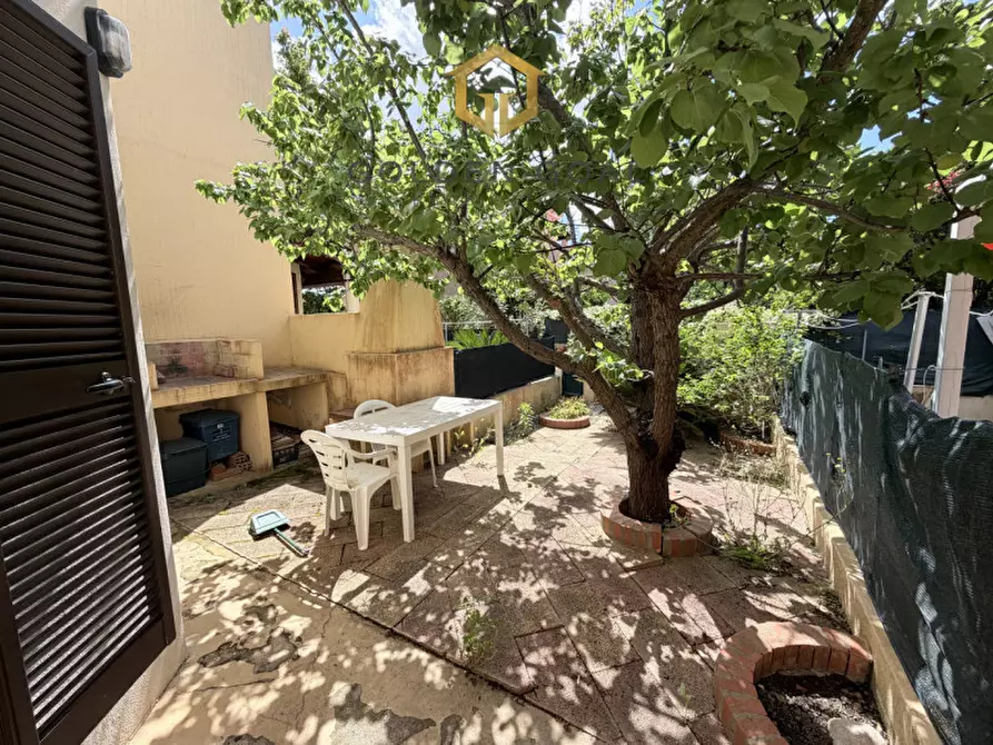Immagine 24 di Appartamento in vendita  in Via Lugo a San Teodoro