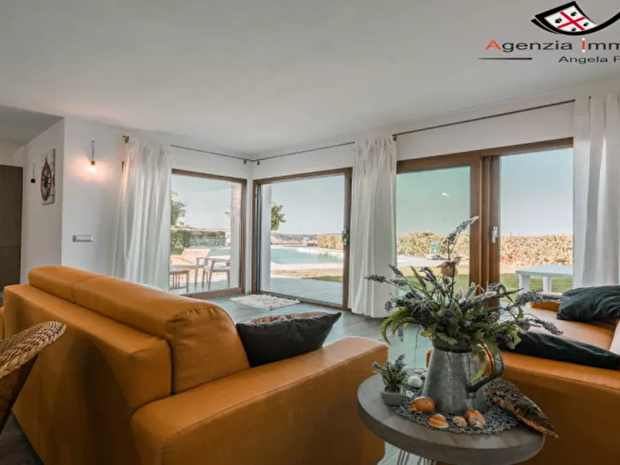 Immagine 51 di Villa in vendita  a Budoni