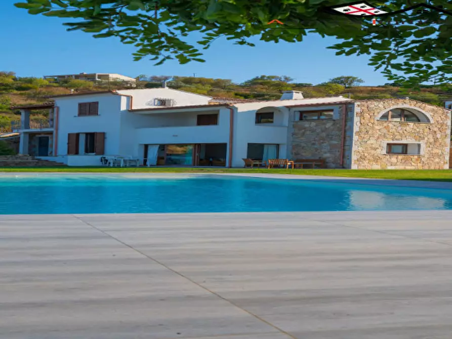 Immagine 86 di Villa in vendita  a Budoni
