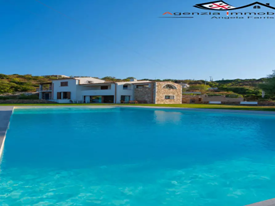 Immagine 88 di Villa in vendita  a Budoni