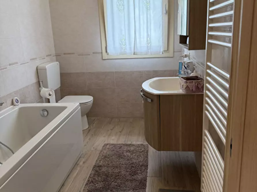 Immagine 20 di Casa bifamiliare in vendita  in Via Montanara a Rovigo