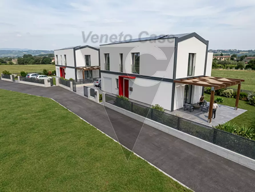 Immagine 4 di Villa in vendita  in Via Udine a Saonara