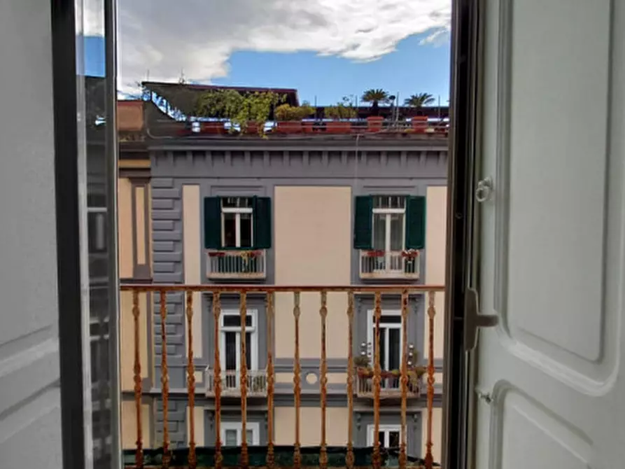 Immagine 4 di Camera in affitto  in via duomo 63 a Napoli