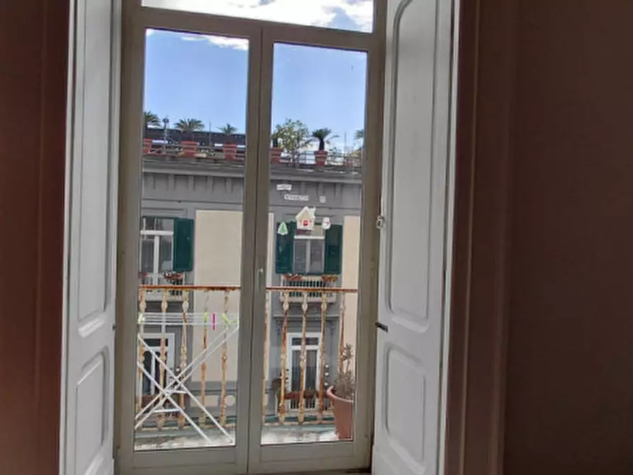 Immagine 27 di Camera in affitto  in via duomo 63 a Napoli