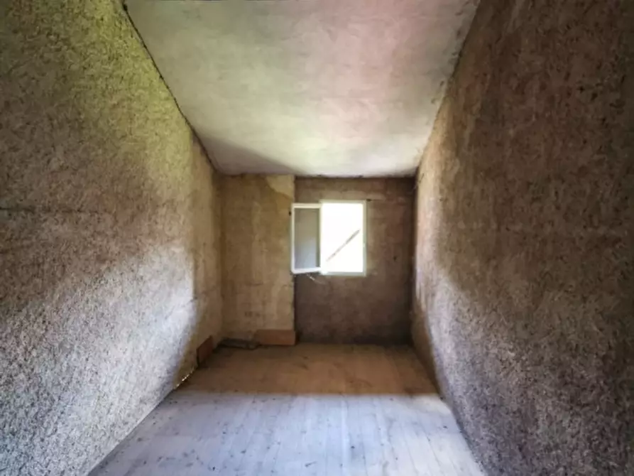 Immagine 9 di Rustico / casale in vendita  in Via G. Mazzini a Cordenons