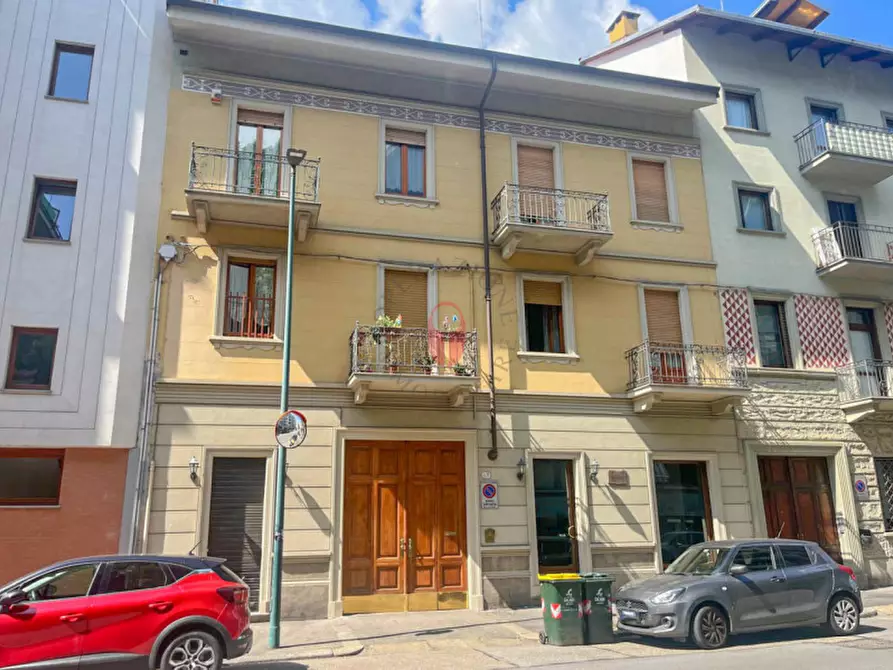 Immagine 1 di Negozio in vendita  in Via Bainsizza 23 a Torino