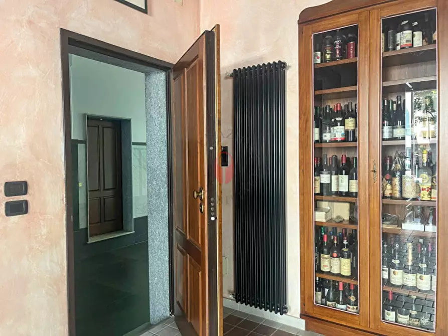 Immagine 3 di Negozio in vendita  in Via Bainsizza 23 a Torino