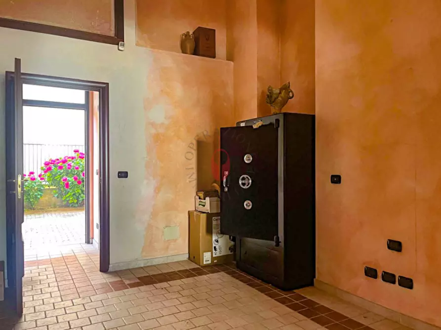 Immagine 7 di Negozio in vendita  in Via Bainsizza 23 a Torino
