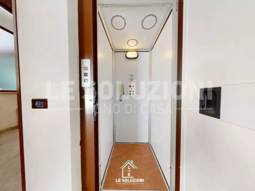 Immagine 65 di Casa indipendente in vendita  in Viale Cristoforo Colombo 82 a Putignano