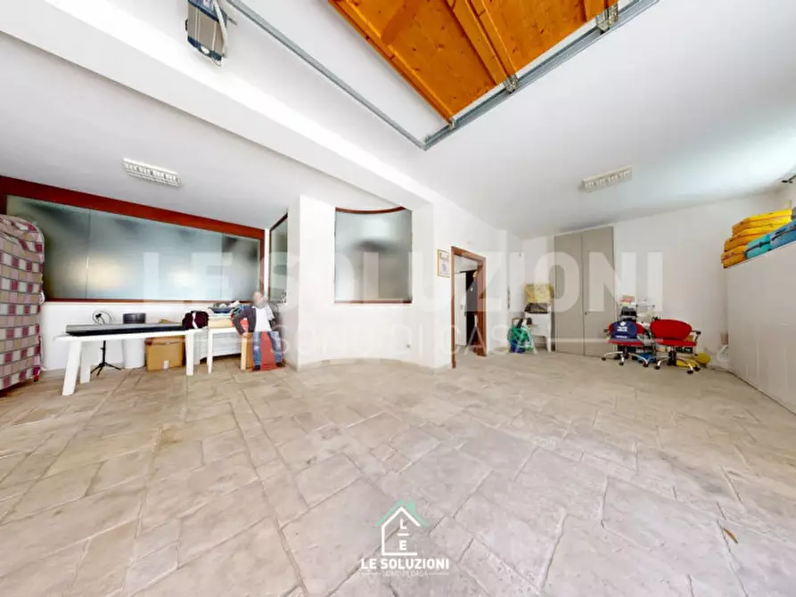 Immagine 79 di Casa indipendente in vendita  in Viale Cristoforo Colombo 82 a Putignano