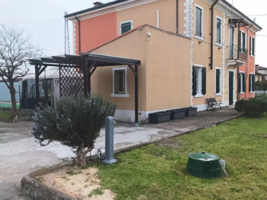 Immagine 1 di Villetta a schiera in vendita  a Badia Polesine