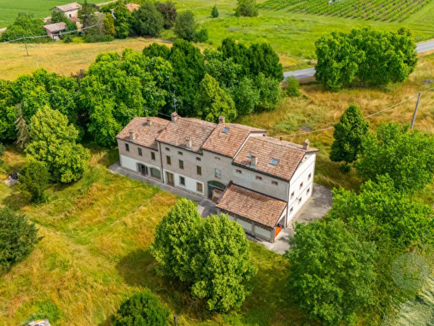 Immagine 1 di Villetta a schiera in vendita  in strada statale 468 Motta 84 a Carpi