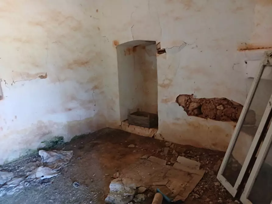 Immagine 6 di Rustico / casale in vendita  in C.da Grottole a Latiano