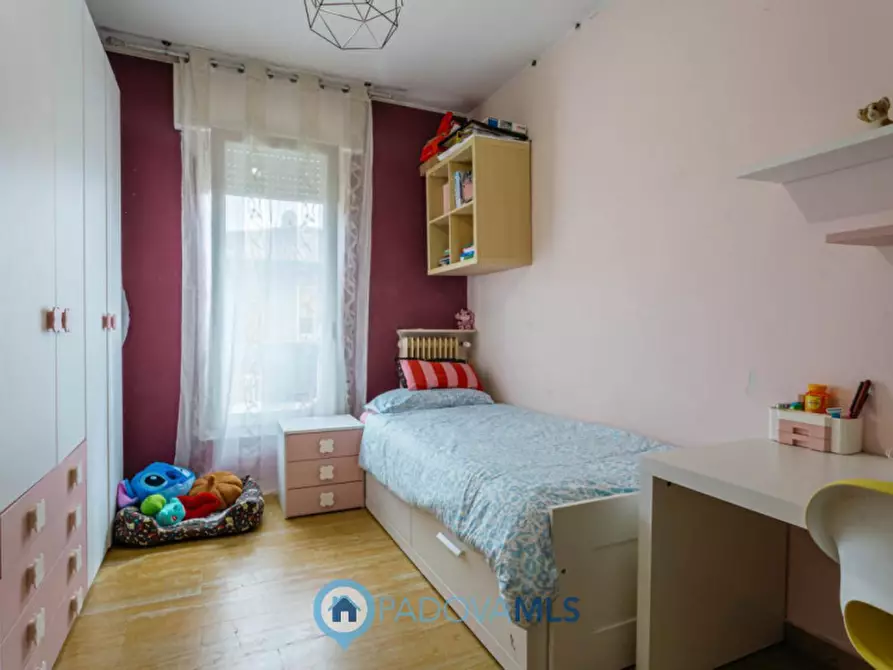 Immagine 15 di Appartamento in vendita  in via Francesco Guardi a Padova