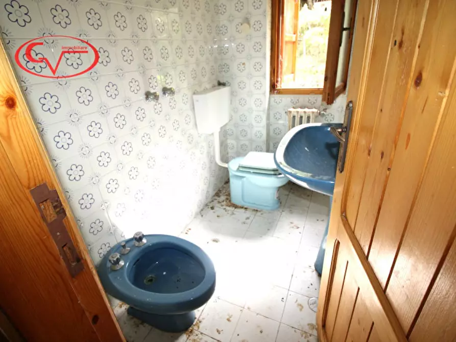 Immagine 10 di Casa indipendente in vendita  in Pratovalle a Loro Ciuffenna