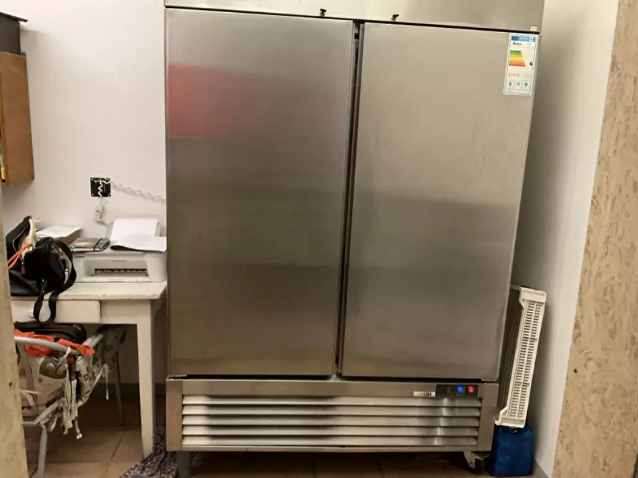 Immagine 8 di Attività commerciale in vendita  in Via Vittorio Emanuele II a Poggio A Caiano