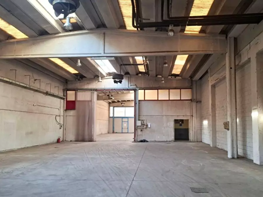 Immagine 3 di Capannone industriale in vendita  in Via Madonnina, 34, 27018 Vidigulfo PV, Italia a Vidigulfo