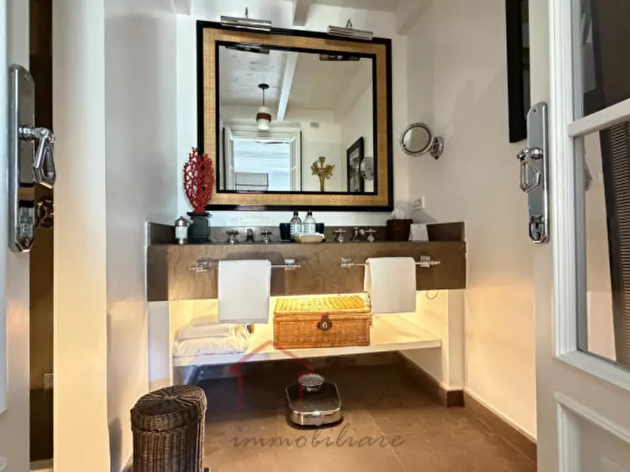 Immagine 19 di Casa indipendente in vendita  a Anacapri
