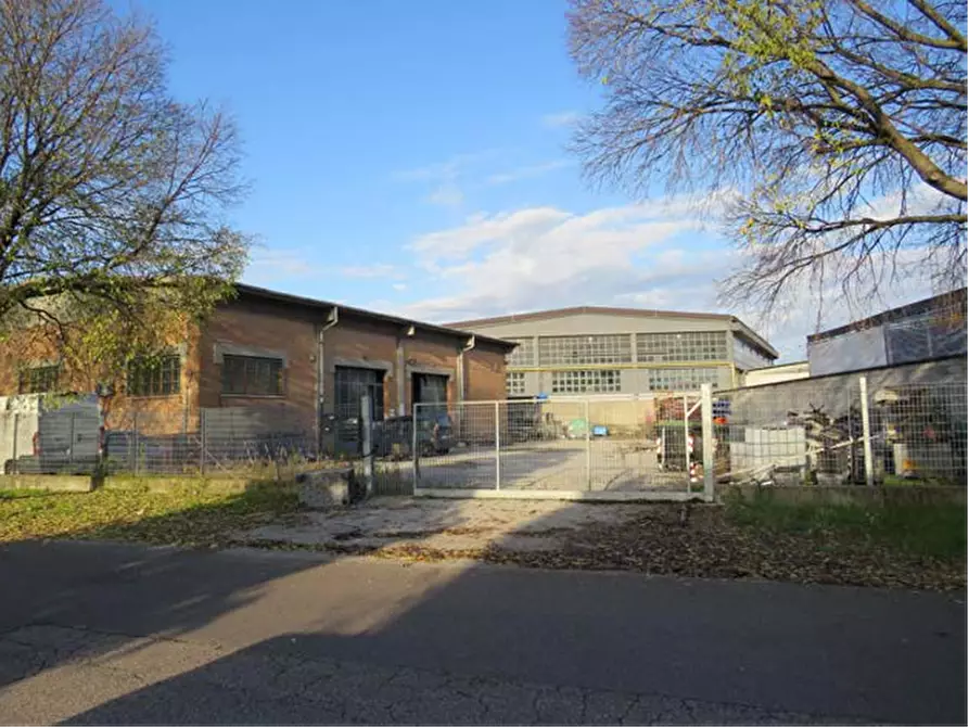 Immagine 1 di Capannone industriale in vendita  in Via Jean Monnet 2 a Verona